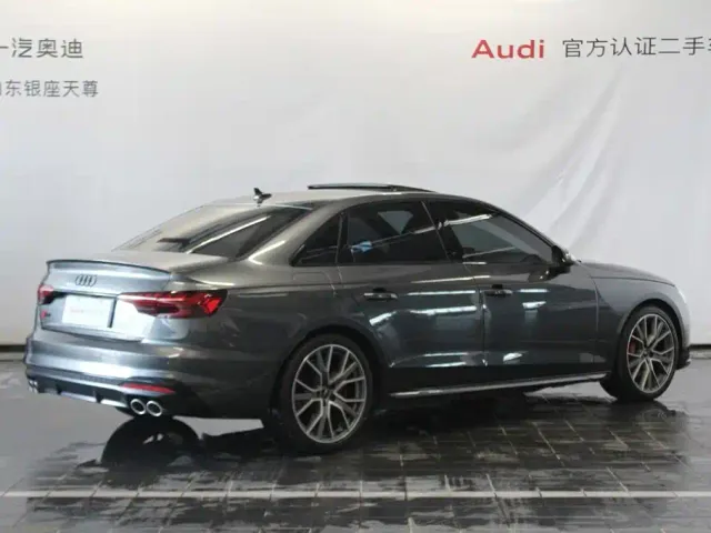 Audi S4 — Фото автомобиля 5
