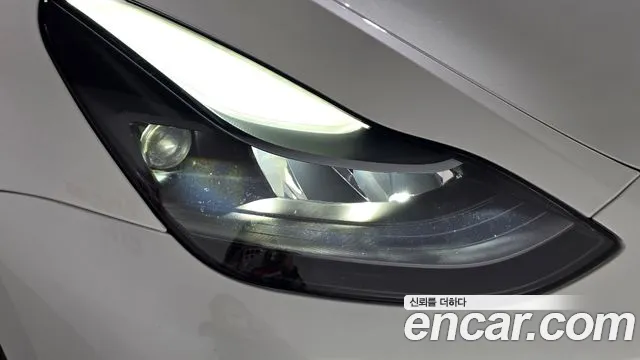 Tesla Model Y — Фото автомобиля 7