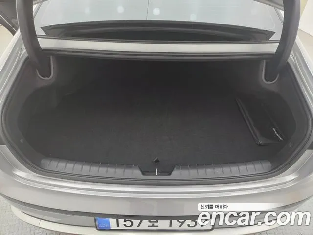 Hyundai Grandeur GN7 — Фото автомобиля 20