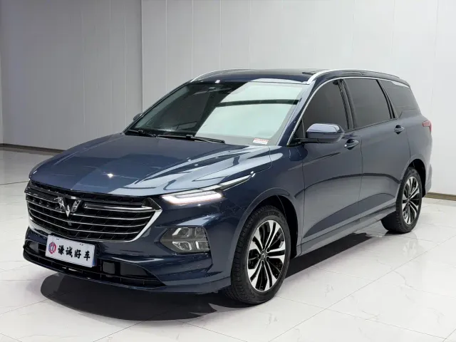 Фотография автомобиля — Wuling Victory