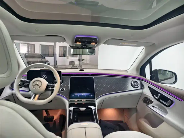 Mercedes-Benz EQE SUV — Фото автомобиля 4