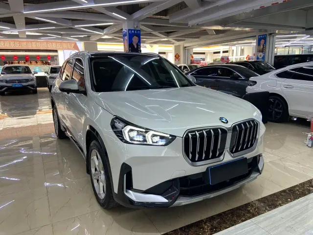 BMW X1 — Фото автомобиля 3