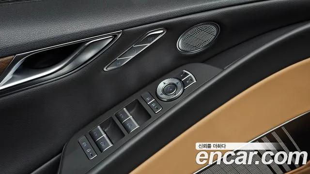 Genesis G80 Бензин 3.5 турбо AWD — Фото автомобиля 28