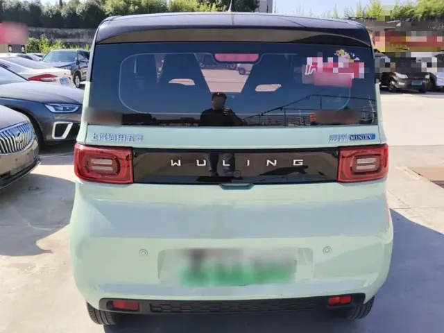 Wuling Hongguang Mini EV — Фото автомобиля 5