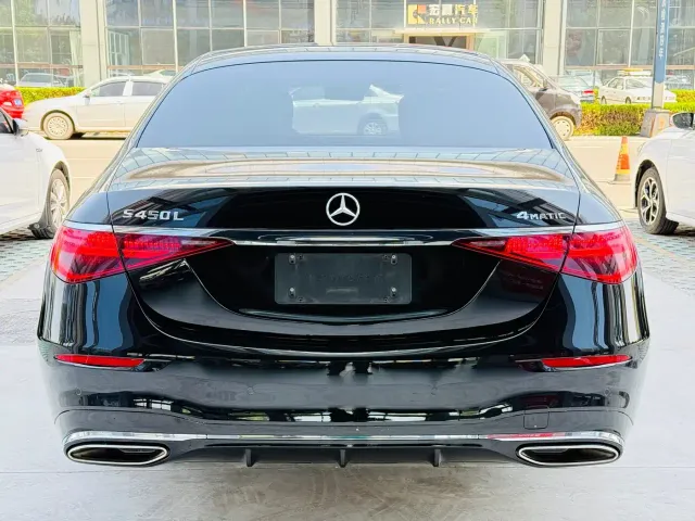 Mercedes-Benz S-Class — Фото автомобиля 5