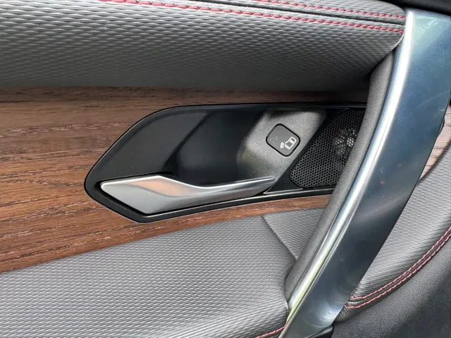 Land Rover Discovery Sport — Фото автомобиля 16