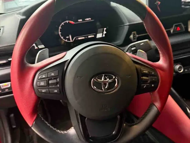 Toyota Supra — Фото автомобиля 5