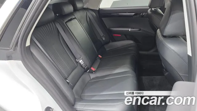 Hyundai Grandeur GN7 — Фото автомобиля 17