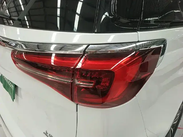 Buick Buick GL8 2022 ES Landmark 653T Premium — Фото автомобиля 7