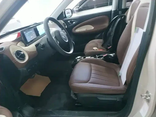Wuling Bingo — Фото автомобиля 14