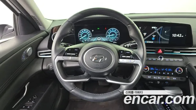 Hyundai Avante CN7 — Фото автомобиля 13
