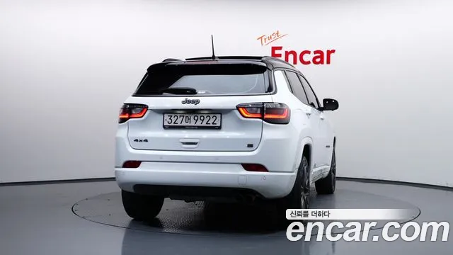 Jeep Compass 2nd Gen — Фото автомобиля 4