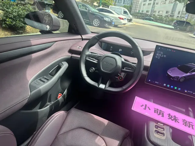 Xiaomi SU7 — Фото автомобиля 11