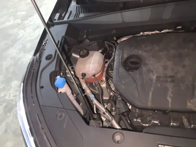 Geely Galaxy Starship 7 EM-i — Фото автомобиля 21