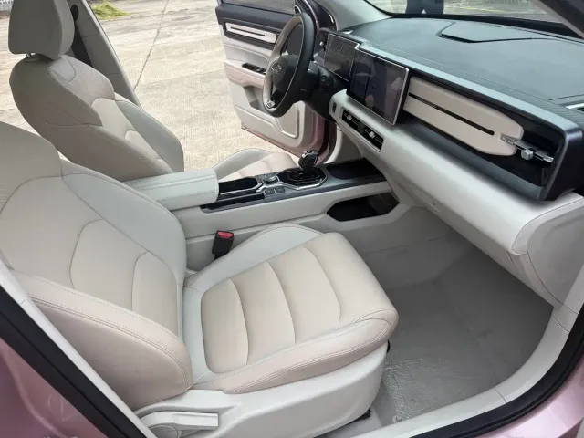 Geely ICON — Фото автомобиля 12