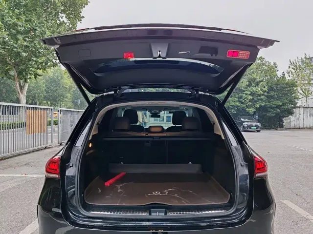 Mercedes-Benz GLE-Class — Фото автомобиля 14