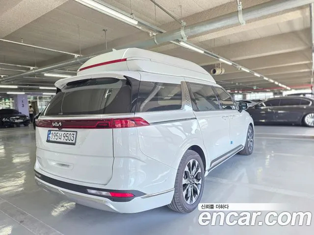 Kia Carnival 4th Gen — Фото автомобиля 4