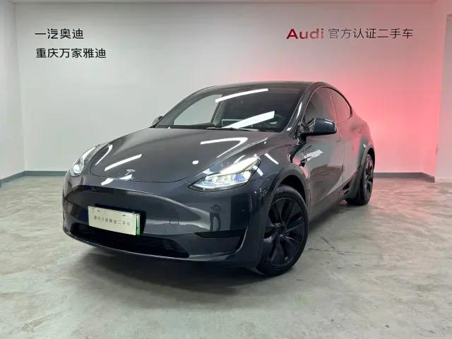 Фотография автомобиля — Tesla Model Y