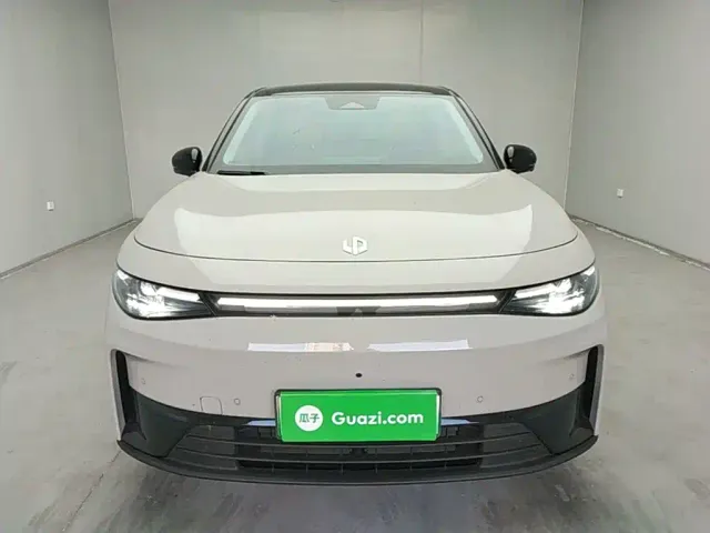 Leapmotor C10 — Фото автомобиля 2