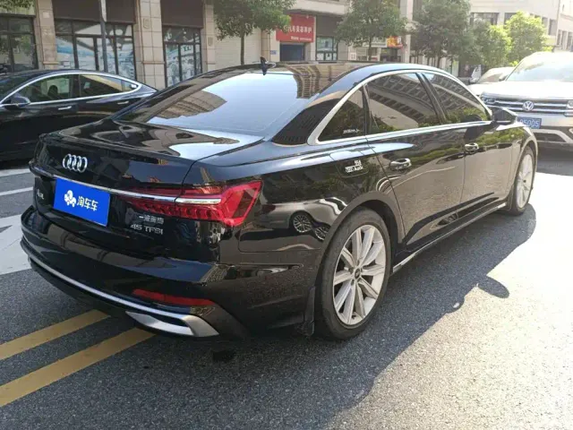 Audi A6L — Фото автомобиля 3