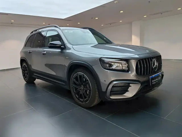 Mercedes-Benz GLB AMG — Фото автомобиля 3