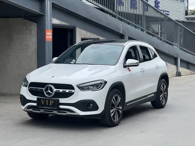 Фотография автомобиля — Mercedes-Benz GLA-Class