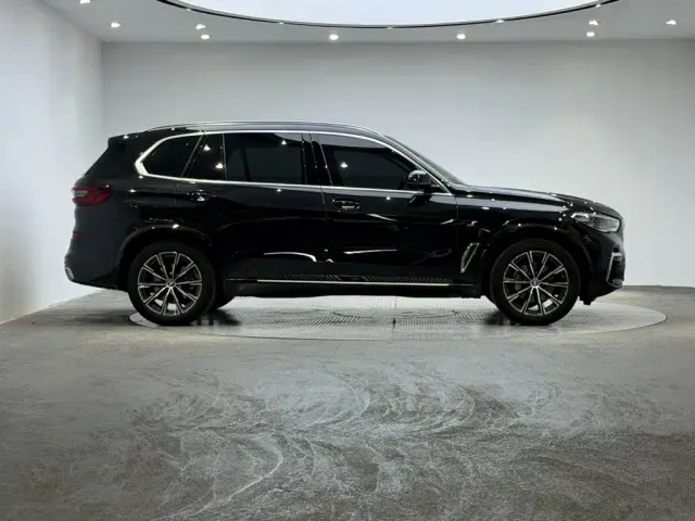 BMW X5 — Фото автомобиля 4