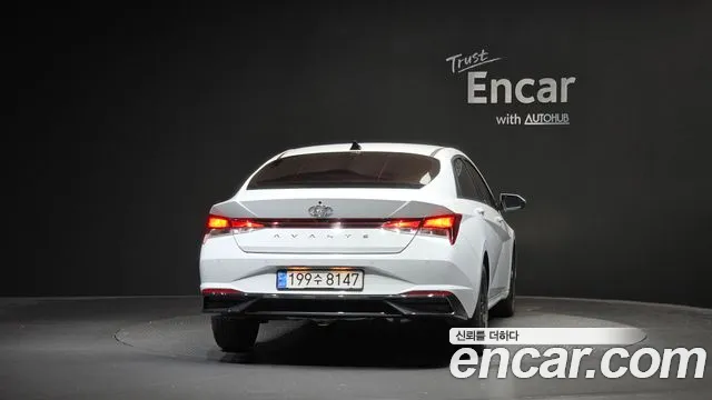 Hyundai Avante CN7 — Фото автомобиля 4