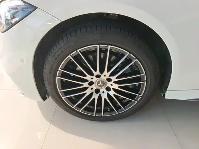 Mercedes-Benz C-Class — Фото автомобиля 22