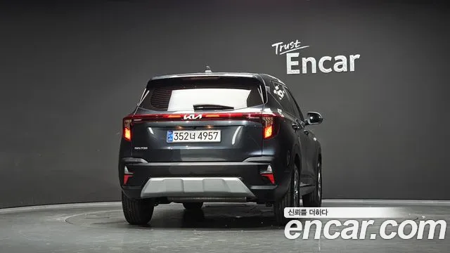 Kia Seltos Новый Seltos Бензин 2.0 2WD — Фото автомобиля 4
