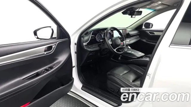Hyundai Grandeur New — Фото автомобиля 15