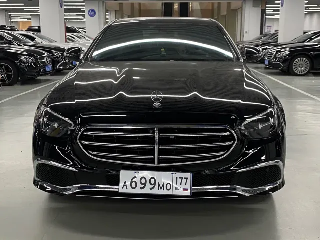 Mercedes-Benz E-Class — Фото автомобиля 2