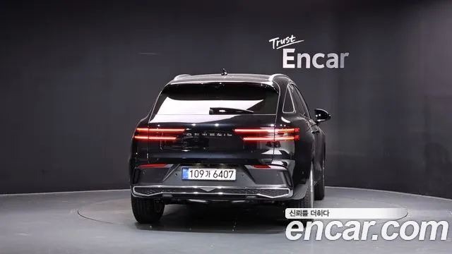 Genesis GV70 — Фото автомобиля 4