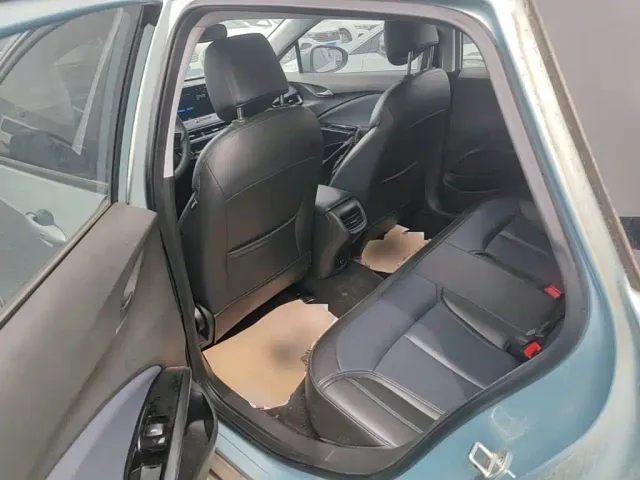 Buick Velite 6 — Фото автомобиля 12