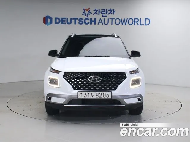 Hyundai Venue — Фото автомобиля 2