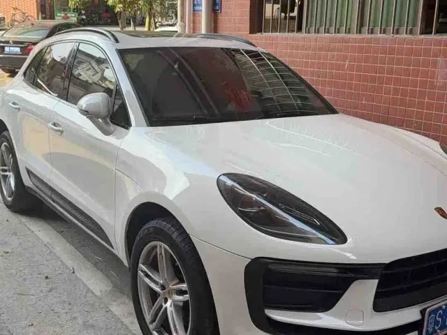 Фотография автомобиля — Porsche Macan