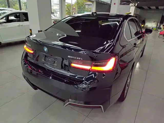 BMW i3 — Фото автомобиля 6