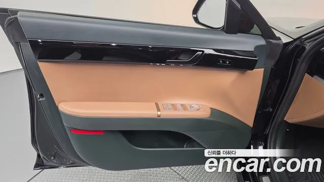 Hyundai Grandeur GN7 — Фото автомобиля 13