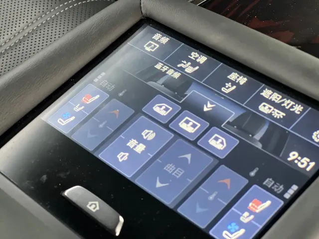 Lexus LS — Фото автомобиля 14