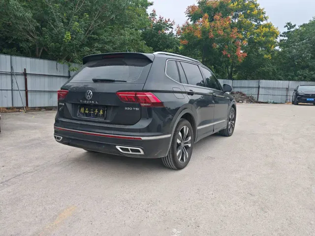 Volkswagen Tiguan L — Фото автомобиля 8