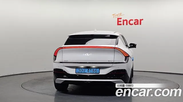 Kia EV6 Long Range — Фото автомобиля 4