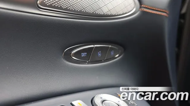 Genesis GV70 2.5T Бензин AWD — Фото автомобиля 23
