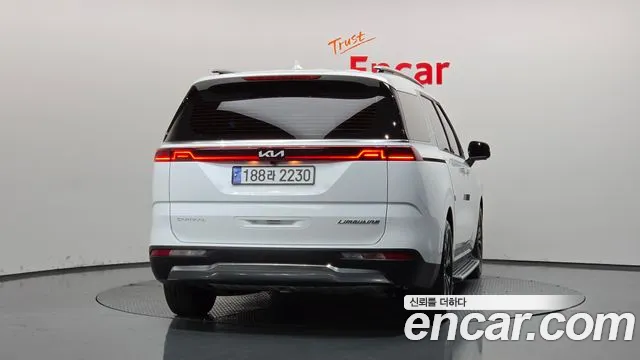 Kia Carnival 4th Gen — Фото автомобиля 4