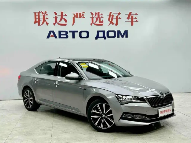 Skoda Superb — Фото автомобиля 3