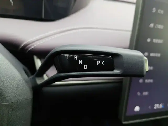 Xiaomi SU7 — Фото автомобиля 13