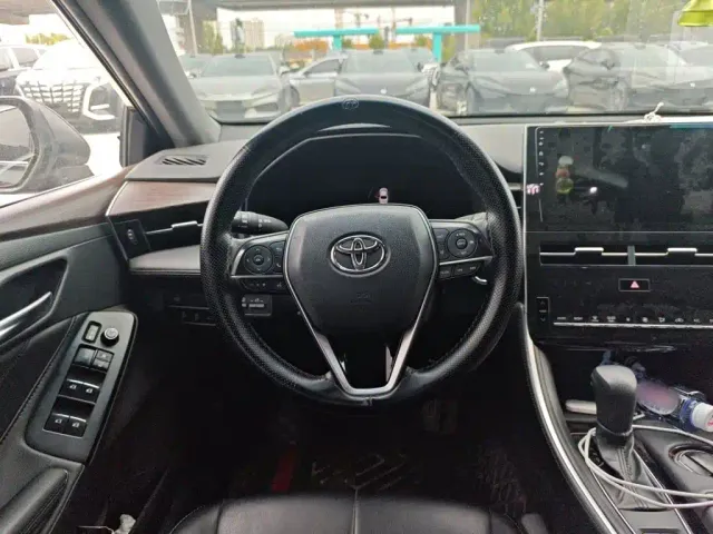 Toyota Avalon — Фото автомобиля 6