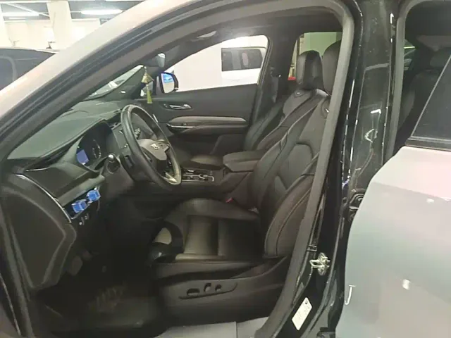 Cadillac XT4 — Фото автомобиля 14