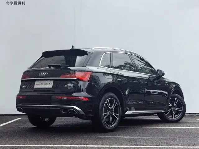 Audi Q5L — Фото автомобиля 3