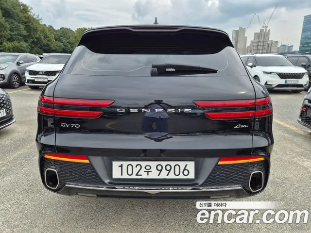 Genesis GV70 — Фото автомобиля 5