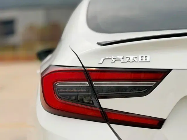 Honda Accord — Фото автомобиля 26